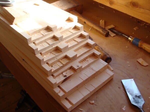 The Little Dovetail Bench