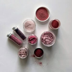 Extraction Methods for Natural Dyes and Lake Pigments