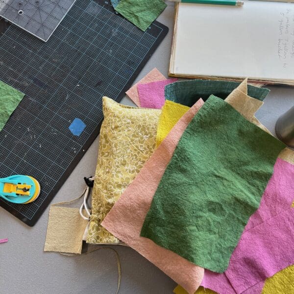 Gradations with Natural Dyes