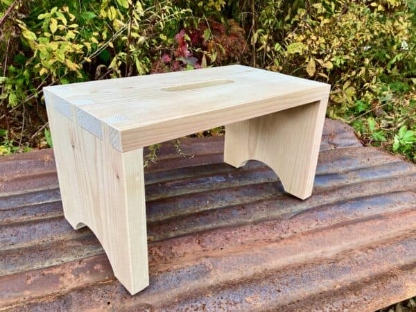 The Little Dovetail Bench